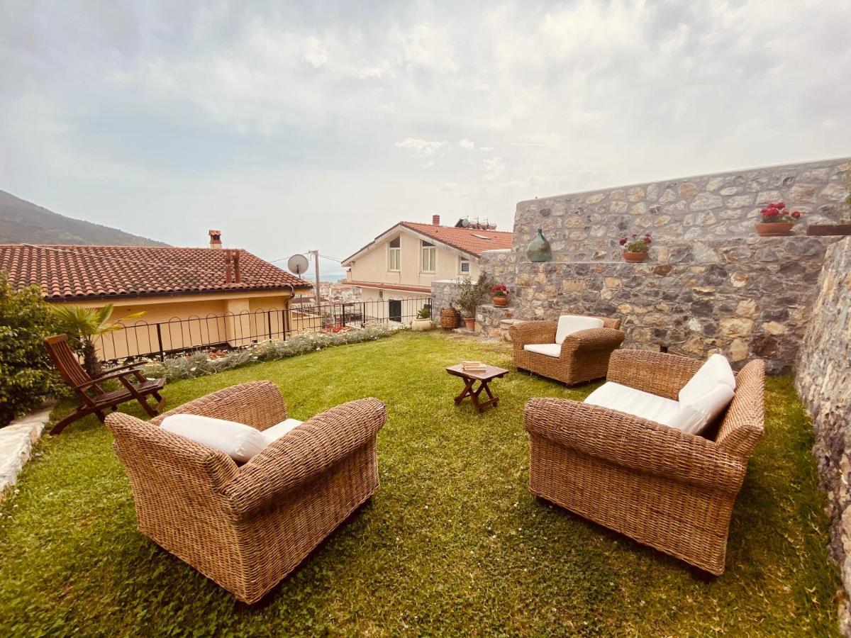 Bed & Breakfast Spigolatrice Sapri Exterior photo